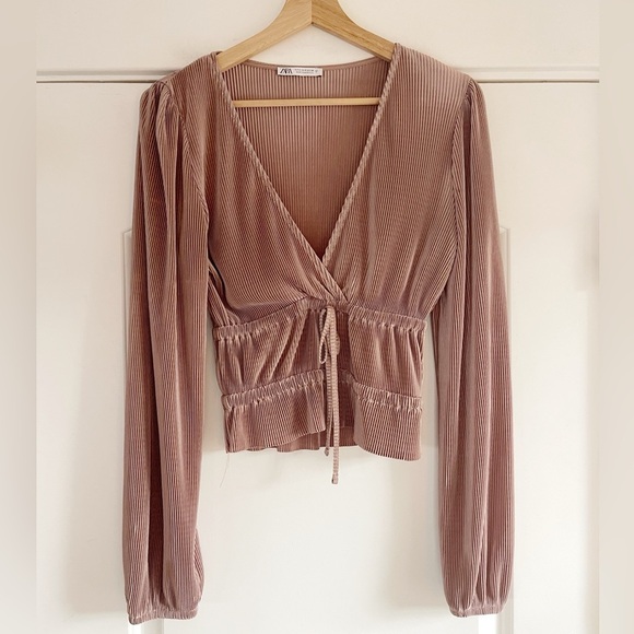 Zara Pleated V Neck Top - S - Picture 2 of 5